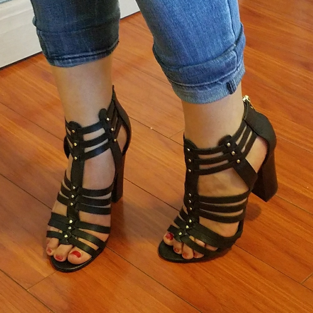 Sandals - Picture 5 of 5